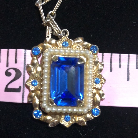 Coro Pegasus Royal Blue Vintage Necklace - Picture 8 of 11